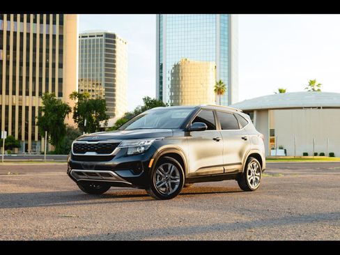 Used 2021 Kia Seltos S image 1