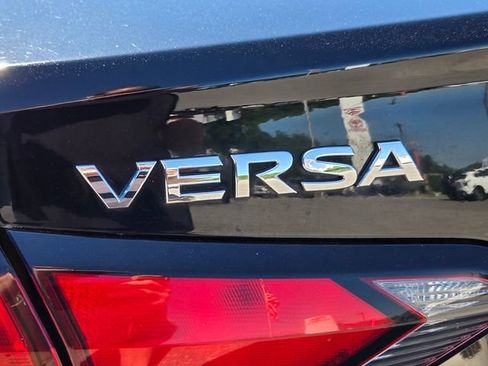 Used 2023 Nissan Versa SV FWD image 17