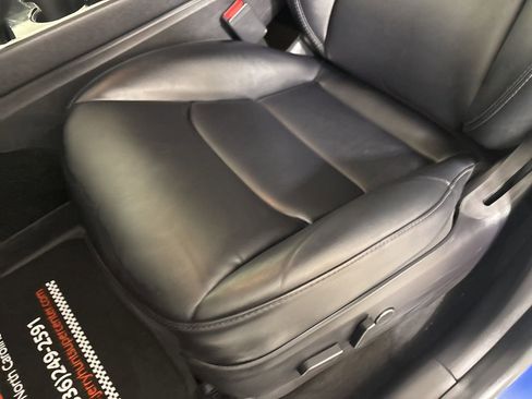 Used 2021 Tesla Model Y Long Range image 9