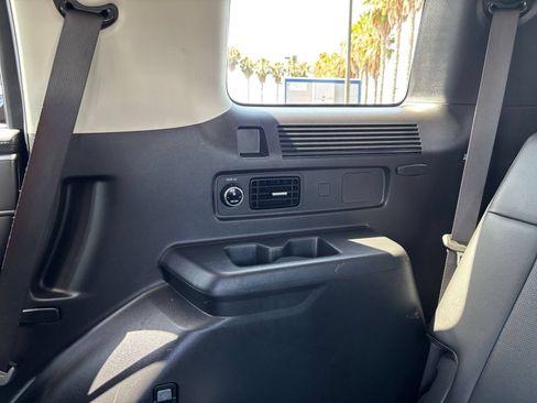 Used 2025 Hyundai Santa Fe SEL FWD image 24