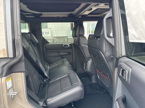 New 2026 Ford Bronco Raptor w/ Interior Carbon Fiber Pack AWD/4WD image 11