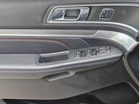 Used 2017 Ford Explorer Sport w/ Equipment Group 401A AWD/4WD image 22