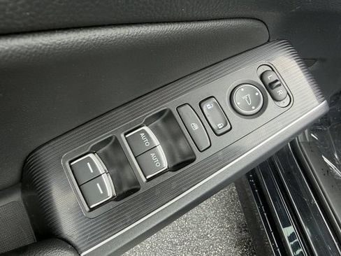 Used 2022 Honda Civic Touring image 13
