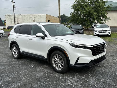 Used 2023 Honda CR-V EX image 2