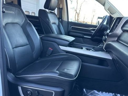 Used 2019 RAM 1500 Laramie image 37