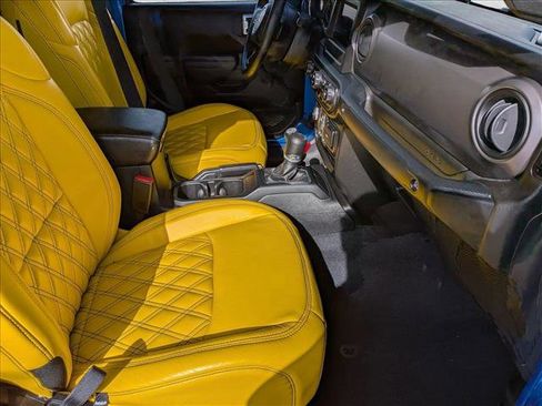 Used 2022 Jeep Gladiator Willys image 19