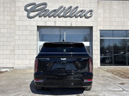 New 2025 Cadillac Escalade IQ Luxury 2 w/ LPO, Premium Carpet Package image 6