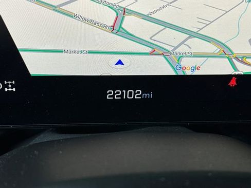 Used 2025 Chevrolet Suburban Premier image 29