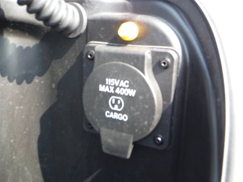 Used 2022 RAM 1500 Laramie AWD/4WD image 11