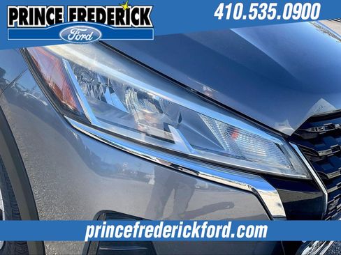 Used 2022 Nissan Kicks S image 26