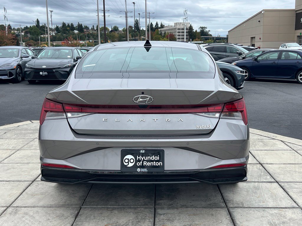 Certified 2023 Hyundai Elantra Limited FWD image 8