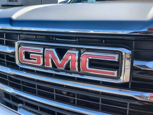 New 2026 GMC Yukon Elevation image 31