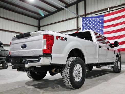 Used 2019 Ford F350 XL w/ STX Appearance Package image 11