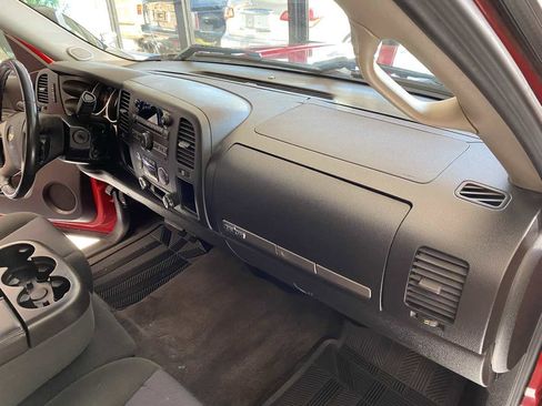 Used 2011 Chevrolet Silverado 1500 LT w/ Texas Edition image 15