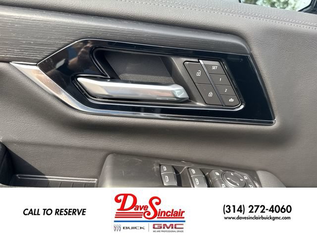 New 2026 GMC Yukon Denali AWD/4WD image 13