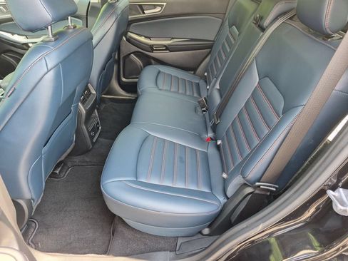 Used 2022 Ford Edge SEL w/ Sport Appearance Package AWD/4WD image 18
