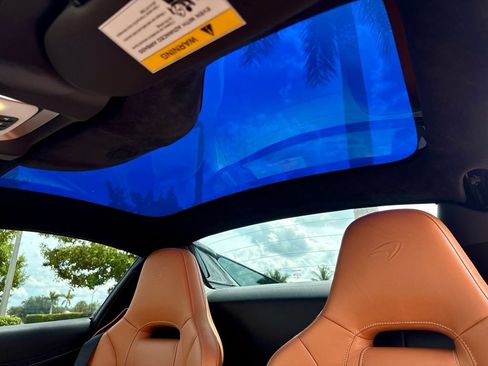 Used 2022 McLaren 720S Luxury RWD image 27