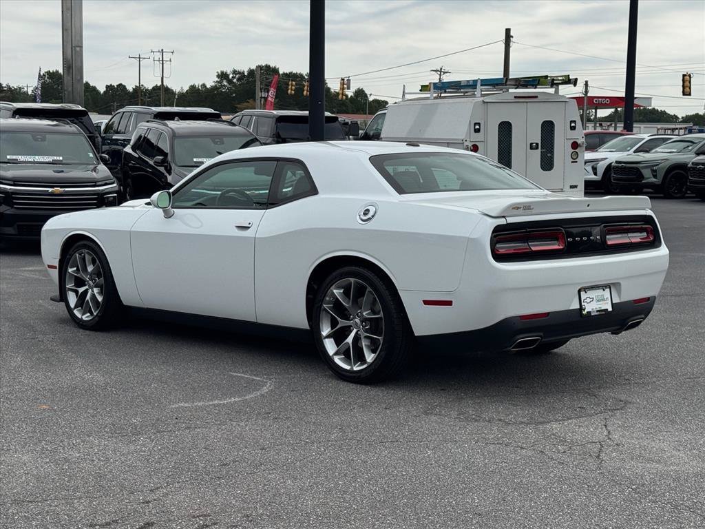 Used 2022 Dodge Challenger GT RWD image 5