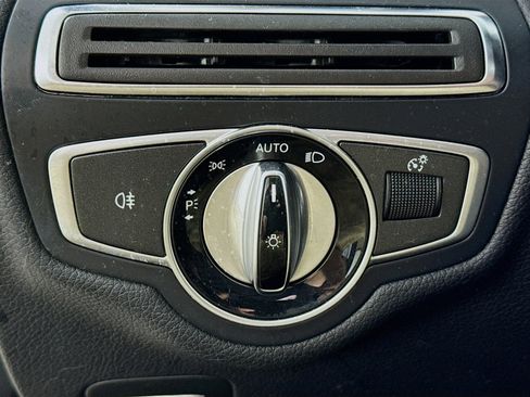 Used 2017 Mercedes-Benz C 300 4MATIC Sedan image 12