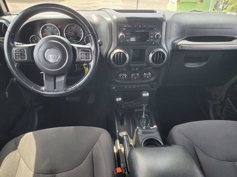 Used 2016 Jeep Wrangler Unlimited Sport w/ Max Tow Package AWD/4WD image 23