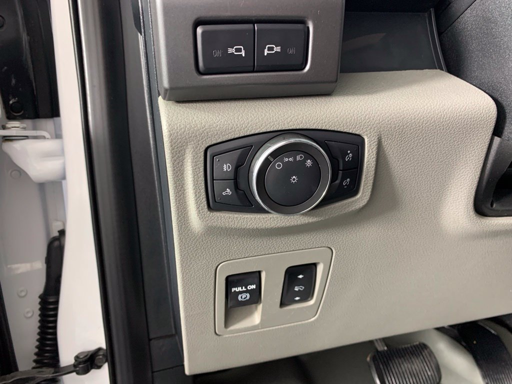 Used 2019 Ford F150 XLT w/ Equipment Group 302A Luxury AWD/4WD image 21