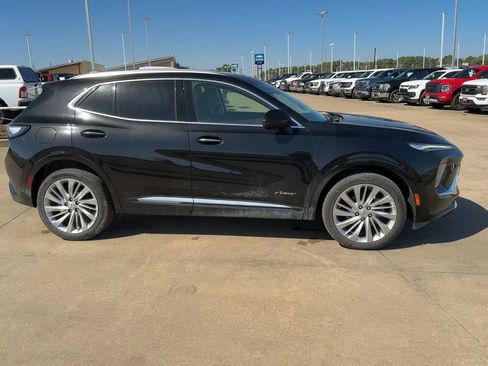 New 2025 Buick Envision Avenir image 9