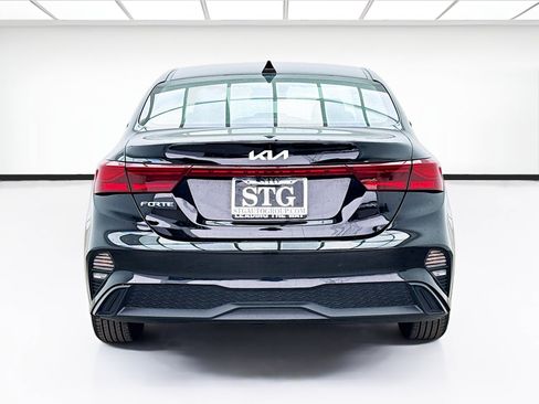 Used 2024 Kia Forte LXS image 5