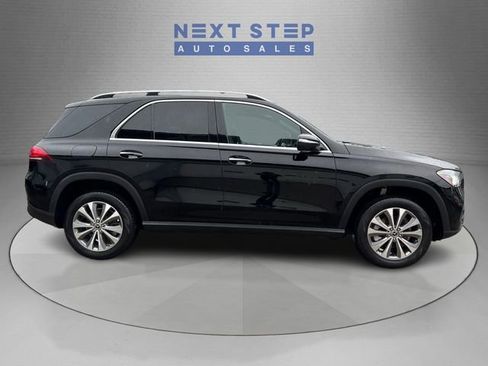 Used 2021 Mercedes-Benz GLE 350 4MATIC w/ Premium Package image 9