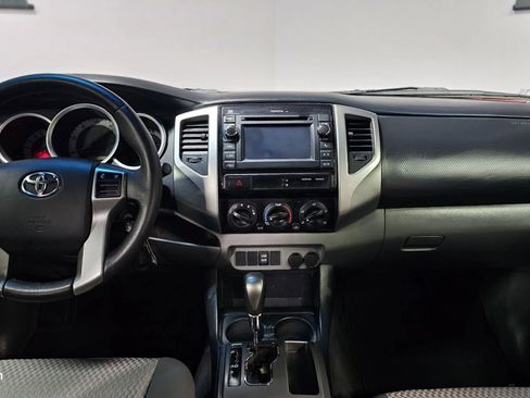 Used 2013 Toyota Tacoma PreRunner w/ SR5 Pkg RWD image 11