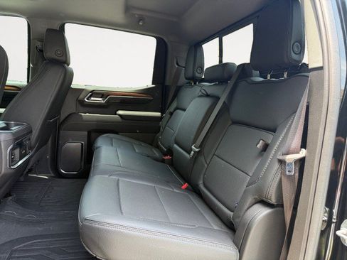 Used 2024 GMC Sierra 1500 Denali AWD/4WD image 14