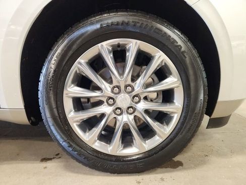 Used 2019 Buick Enclave Premium w/ Experience Buick Package image 39