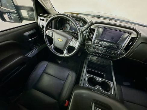 Used 2019 Chevrolet Silverado 2500 LTZ w/ Duramax Plus Package AWD/4WD image 9