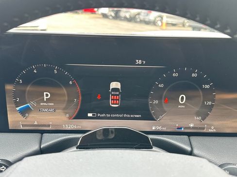 Used 2025 Nissan Armada Platinum w/ Convenience Package image 19