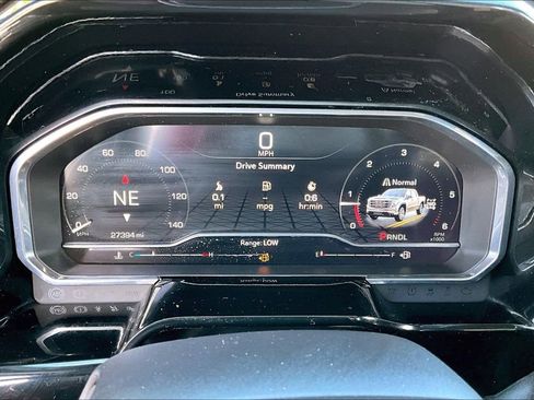 Used 2024 GMC Sierra 1500 Elevation image 10