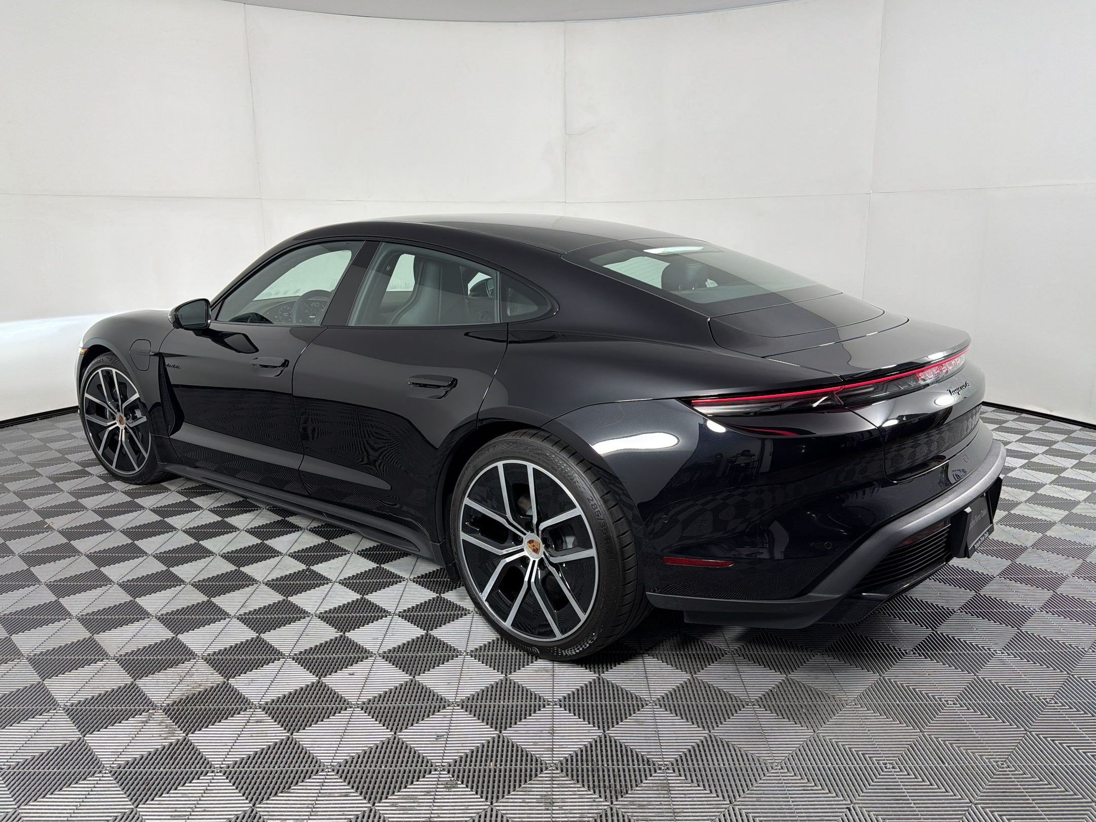 Used 2026 Porsche Taycan AWD/4WD image 3