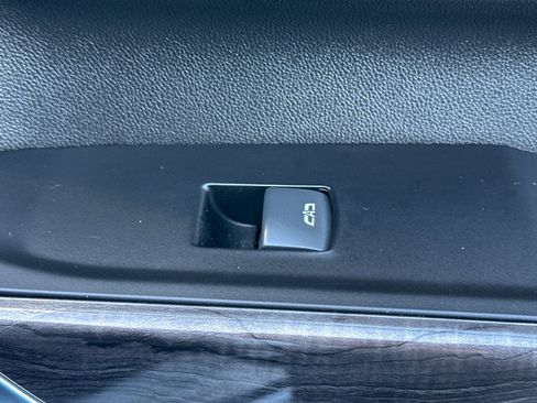 Used 2022 Chevrolet Silverado 2500 LTZ w/ Safety Package image 20