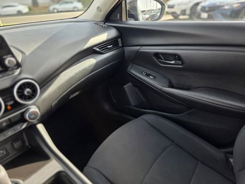 Used 2025 Nissan Sentra S image 33