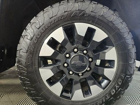 Used 2020 Chevrolet Silverado 2500 LT w/ All Star Edition image 19