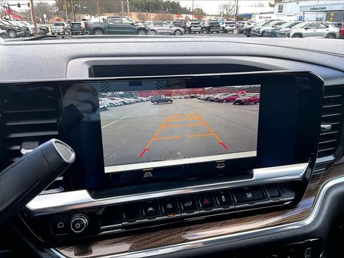 Used 2023 Chevrolet Silverado 1500 LT image 18