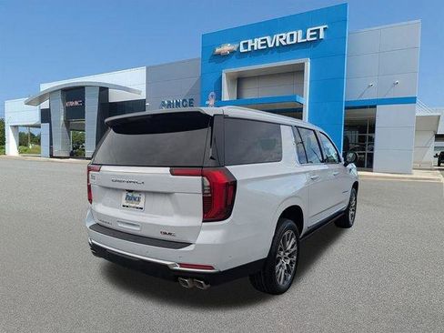 New 2026 GMC Yukon XL Denali w/ Sun & Power Step Package RWD image 4