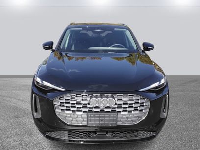 Used 2025 Audi Q5 Premium w/ Convenience Package