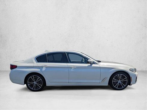 Used 2021 BMW 530i w/ Convenience Package RWD image 4