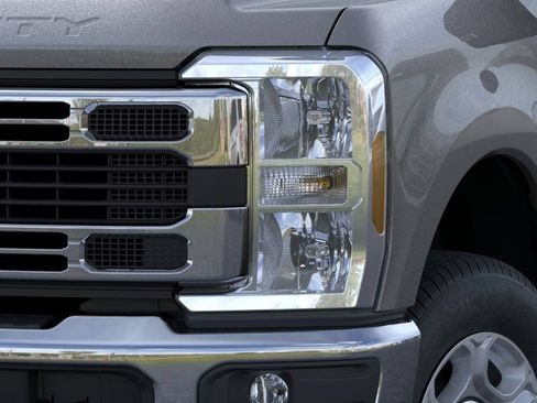 New 2026 Ford F250 XLT w/ Camper Package AWD/4WD image 18