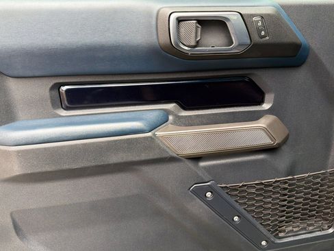 Used 2021 Ford Bronco Outer Banks image 11