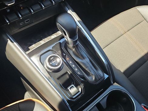 Used 2025 GMC Canyon AT4 AWD/4WD image 16