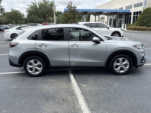 Used 2023 Honda HR-V LX image 3