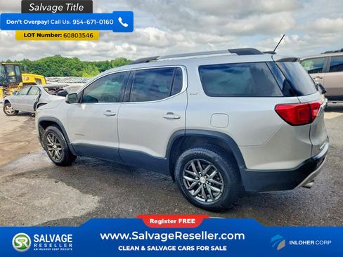 Used 2017 GMC Acadia SLT FWD image 3
