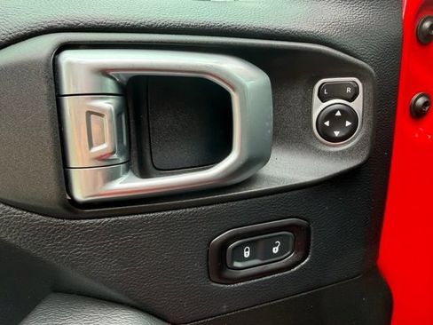 Used 2018 Jeep Wrangler Unlimited Rubicon AWD/4WD image 18