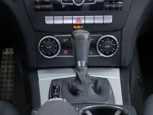 Used 2014 Mercedes-Benz C 250 Sedan image 60