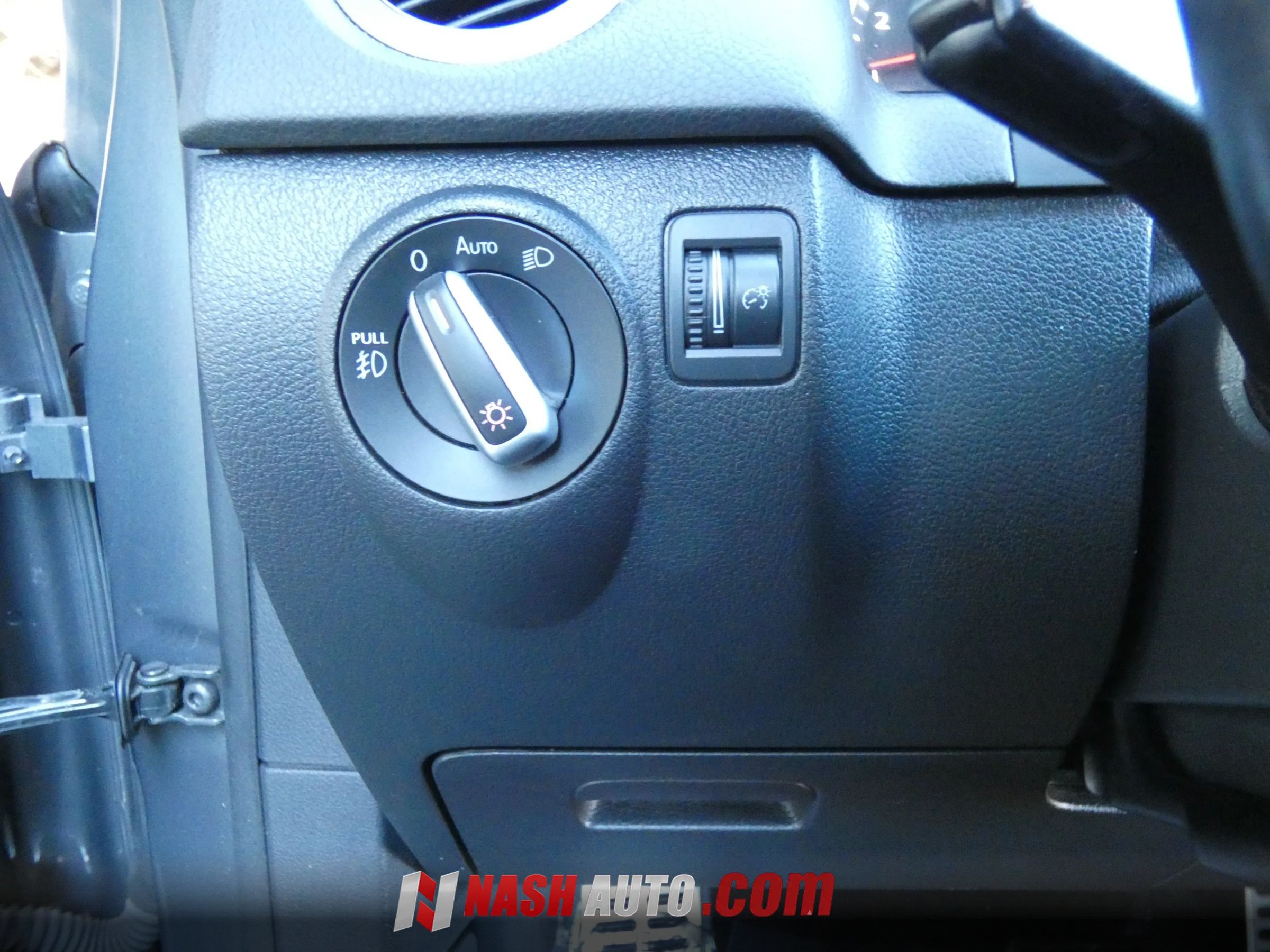 Used 2016 Volkswagen Tiguan R-Line FWD image 70